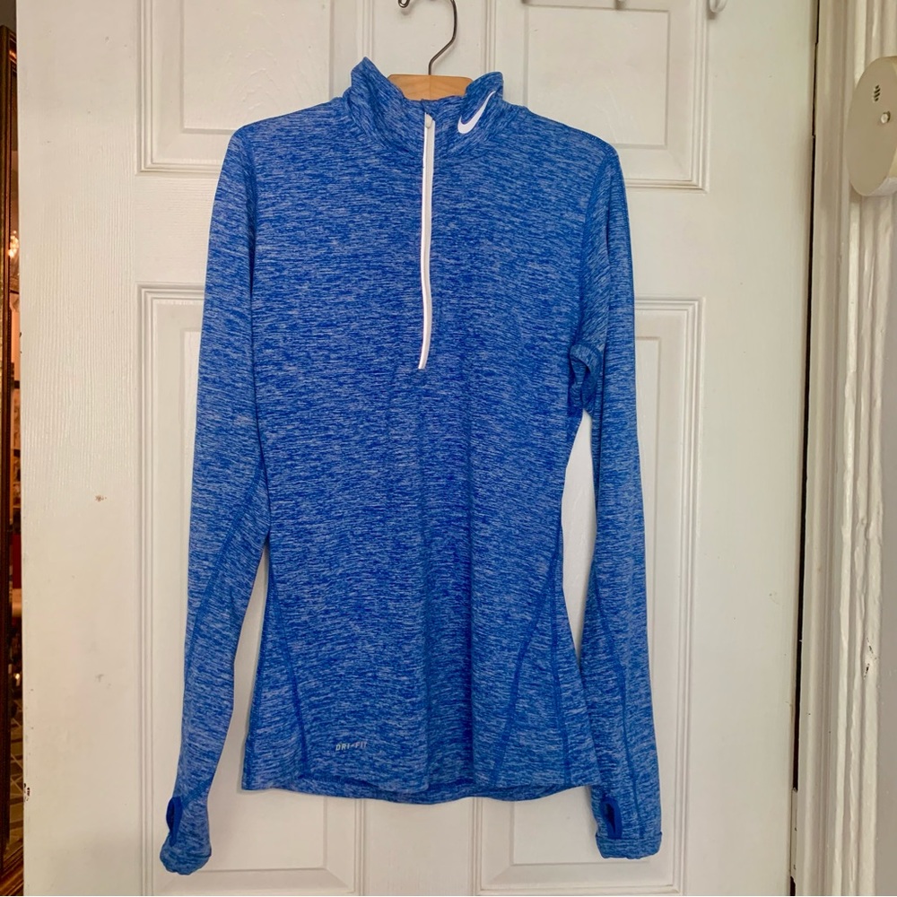 NIKE Dri-Fit long sleeve top with thumbholes